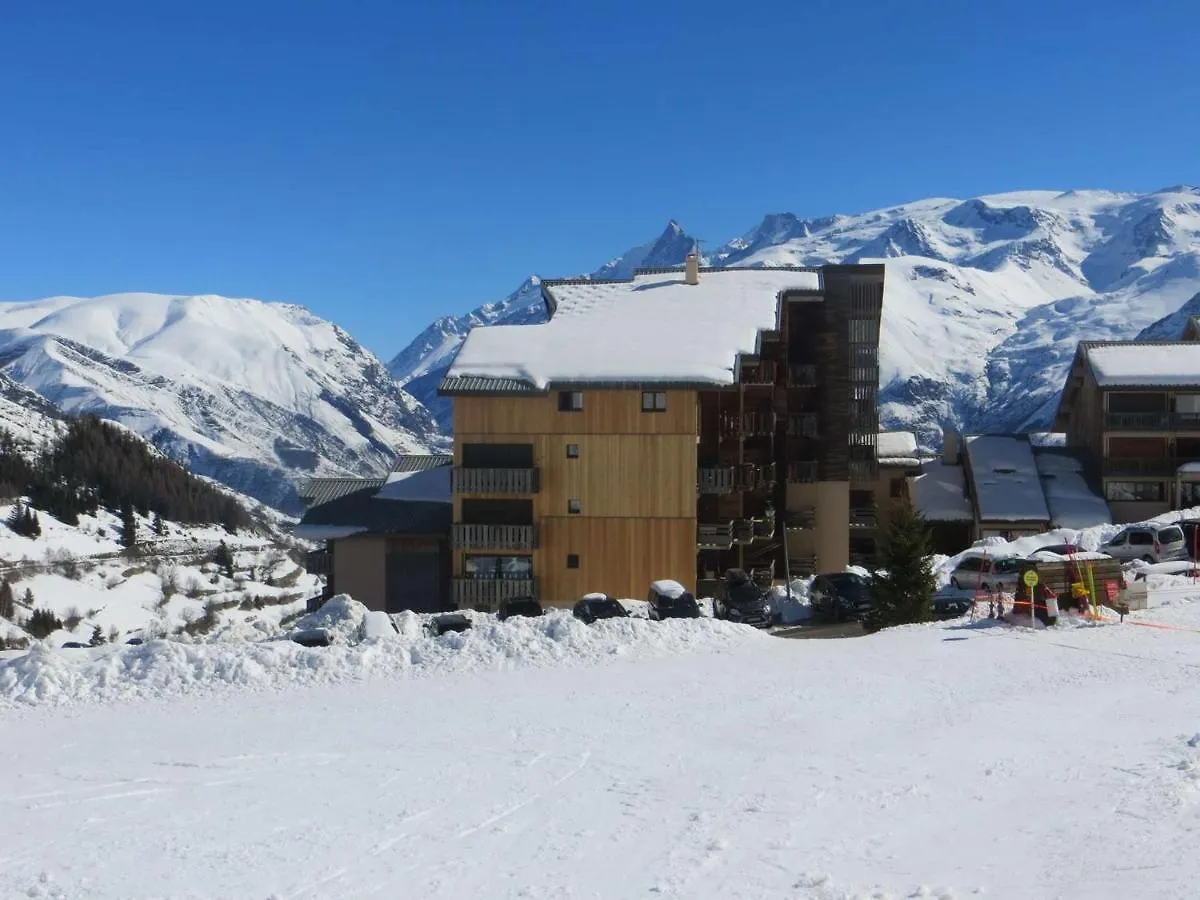 Studio Cabine Fermee 4 Pers Au Pied Des Pistes Avec Parking - Auris En Oisans - Fr-1-297-334 Apartment 0*,  France